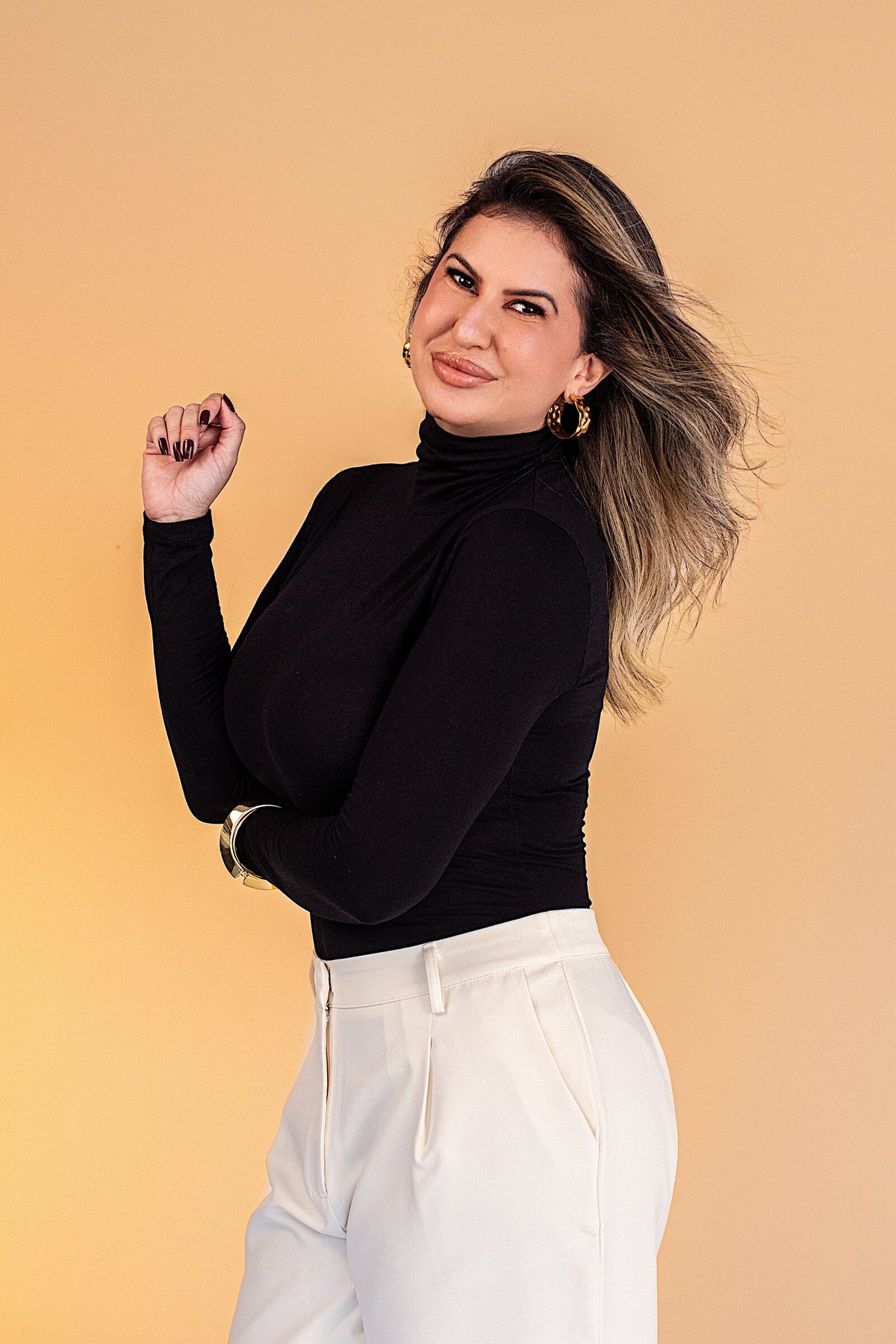 Body Preto Viscose Gola Alta Manga Longa