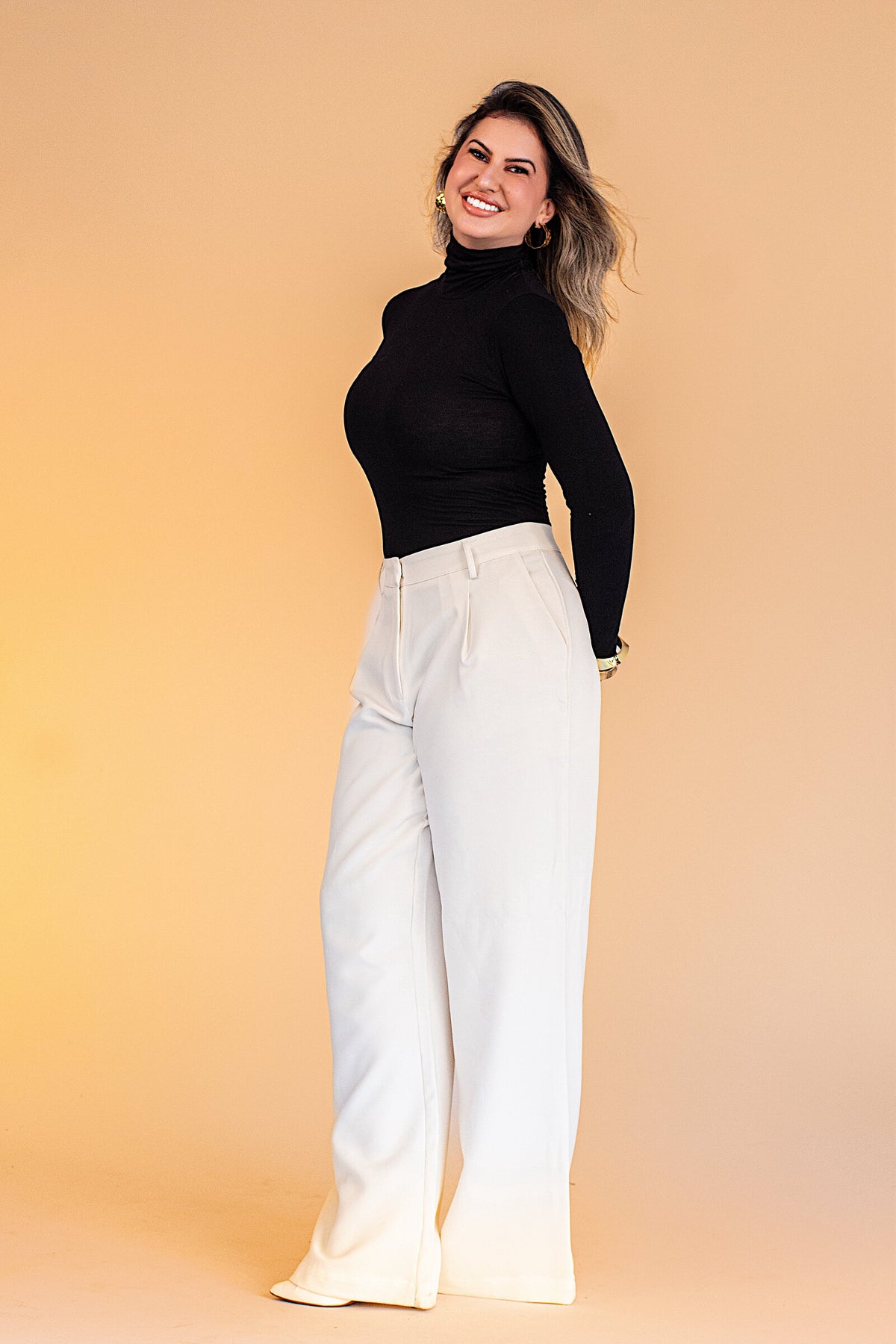 Body Preto Viscose Gola Alta Manga Longa